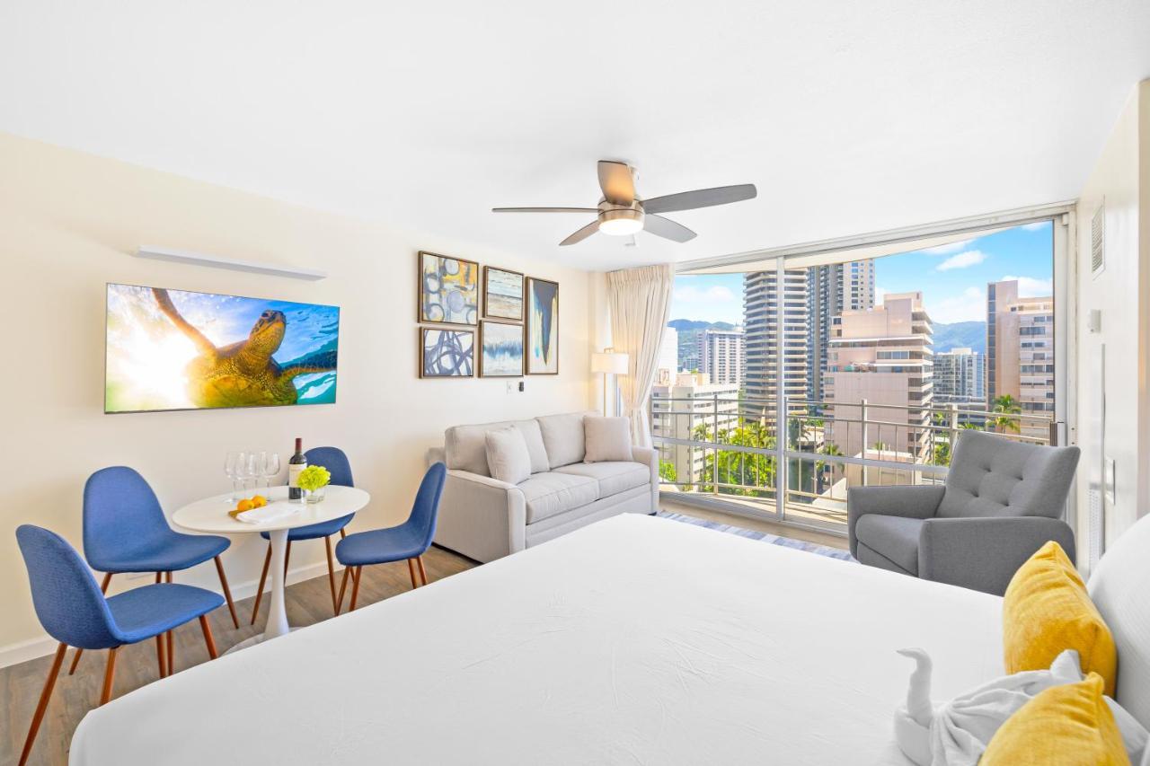 Newly Renovated Ilikai Marina Studio - Near Beach! Honolulu Luaran gambar